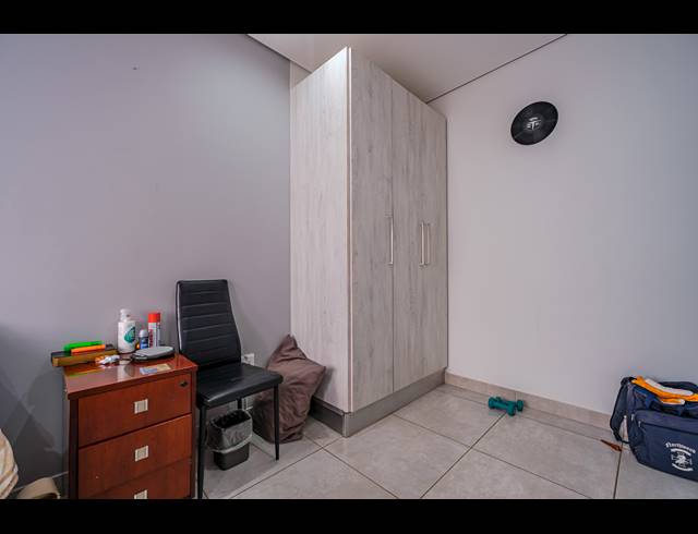 4 BEDROOM DUPLEX FOR SALE IN RED HILL